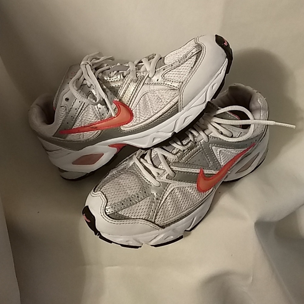Women's Shoes
